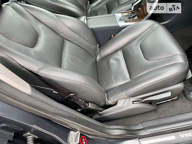 Внедорожник / Кроссовер Volvo XC60 2014 в Киеве