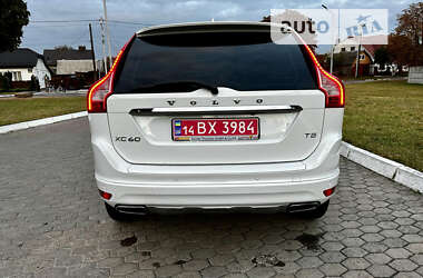 Внедорожник / Кроссовер Volvo XC60 2016 в 