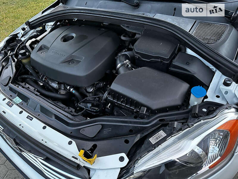 Внедорожник / Кроссовер Volvo XC60 2016 в Ровно