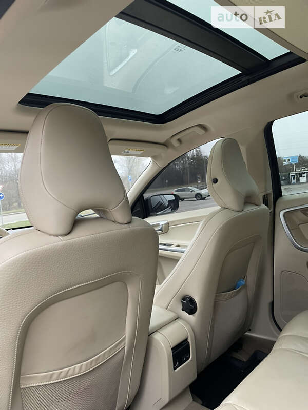 Позашляховик / Кросовер Volvo XC60 2011 в Рівному