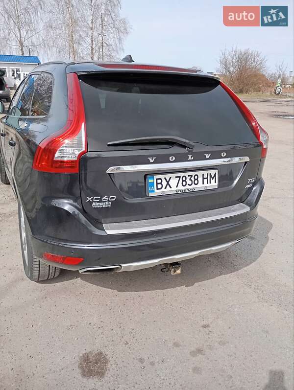 Внедорожник / Кроссовер Volvo XC60 2017 в Остроге