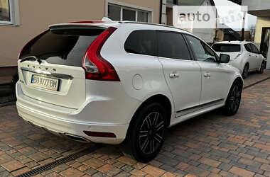 Внедорожник / Кроссовер Volvo XC60 2016 в Киеве