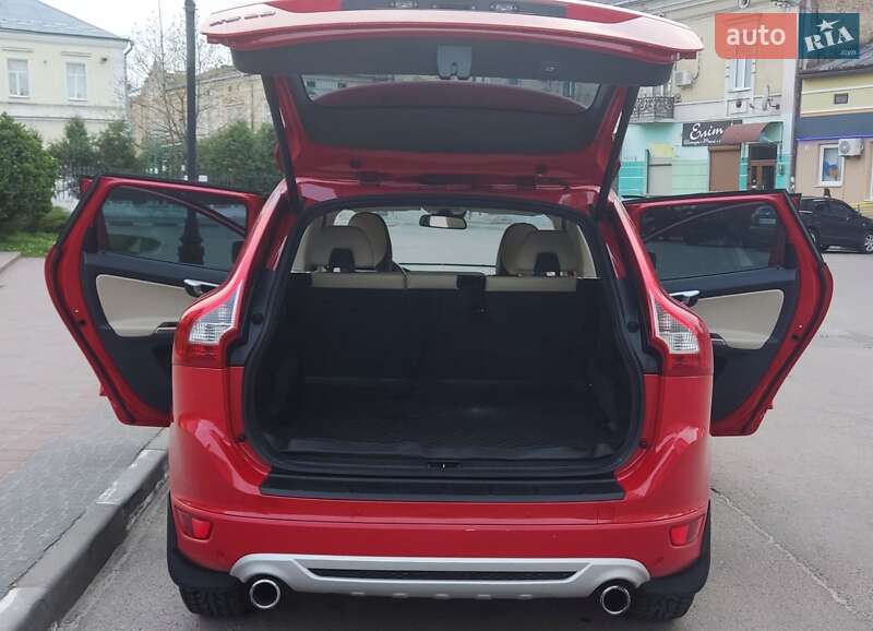Внедорожник / Кроссовер Volvo XC60 2012 в Стрые