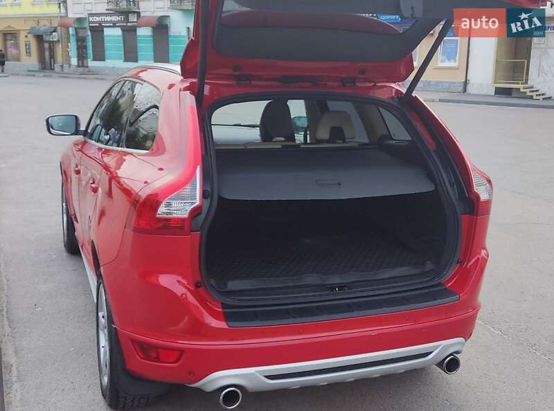 Внедорожник / Кроссовер Volvo XC60 2012 в Стрые