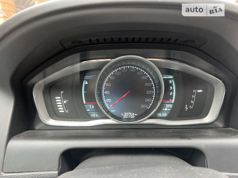 Внедорожник / Кроссовер Volvo XC60 2014 в Луцке