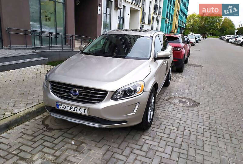 Внедорожник / Кроссовер Volvo XC60 2016 в Киеве