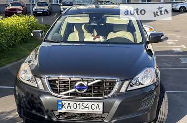 Позашляховик / Кросовер Volvo XC60 2013 в Києві