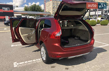 Внедорожник / Кроссовер Volvo XC60 2014 в Львове