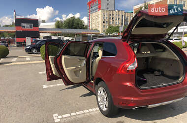 Внедорожник / Кроссовер Volvo XC60 2014 в 