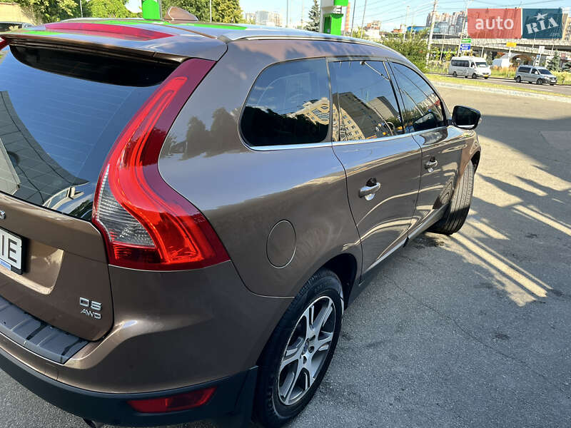 Позашляховик / Кросовер Volvo XC60 2012 в Києві