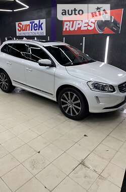 Позашляховик / Кросовер Volvo XC60 2014 в Львові