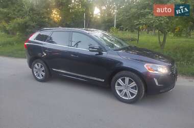 Внедорожник / Кроссовер Volvo XC60 2017 в 