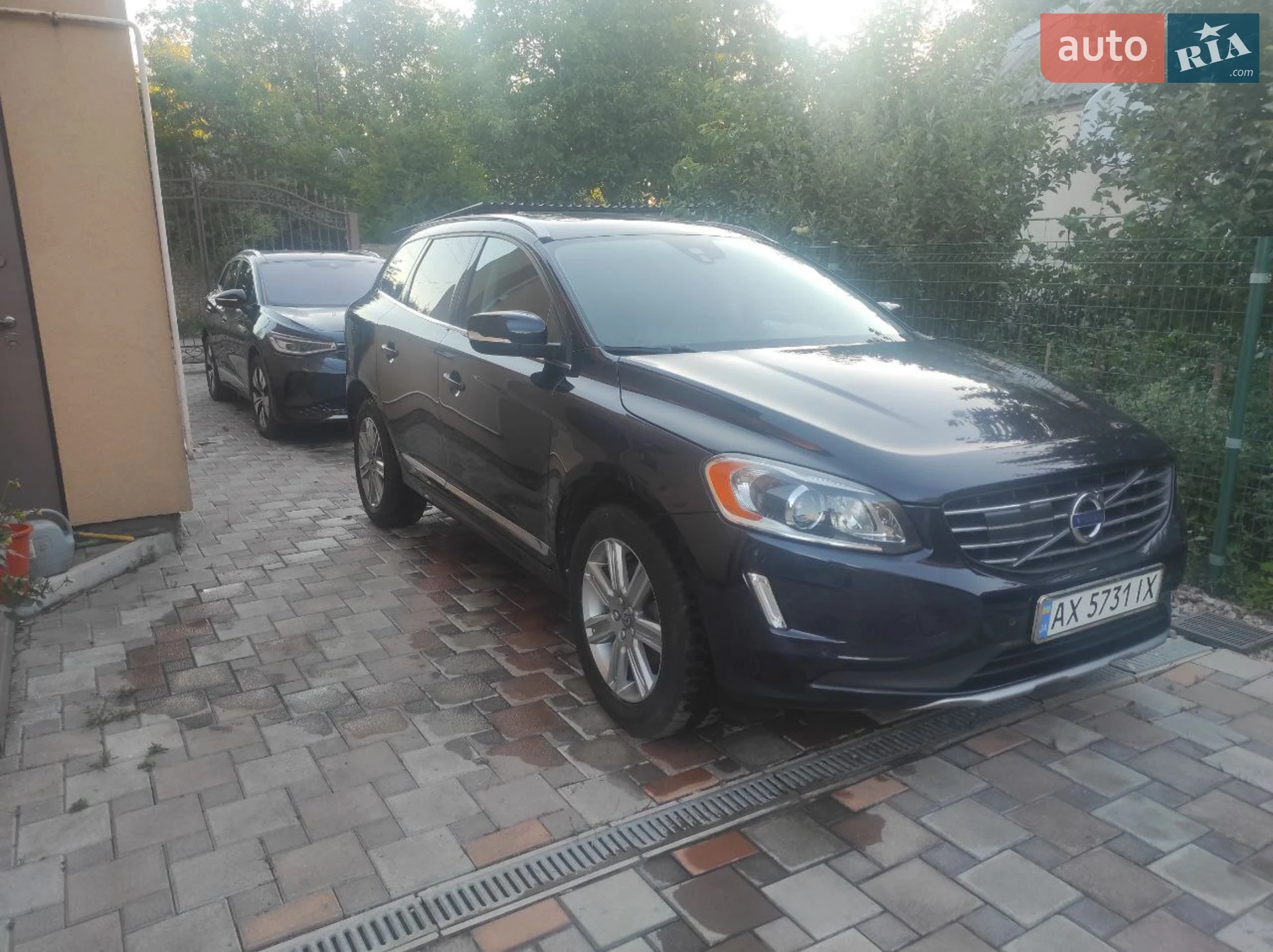 2017 Volvo XC60 - фото 1