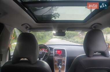 Внедорожник / Кроссовер Volvo XC60 2017 в 