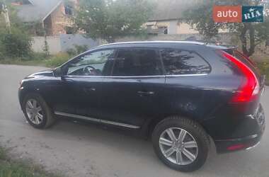 Внедорожник / Кроссовер Volvo XC60 2017 в 