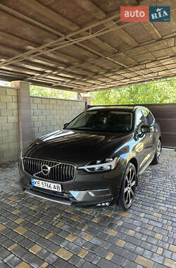 Внедорожник / Кроссовер Volvo XC60 2018 в 