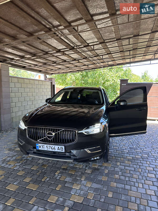 Внедорожник / Кроссовер Volvo XC60 2018 в Киеве