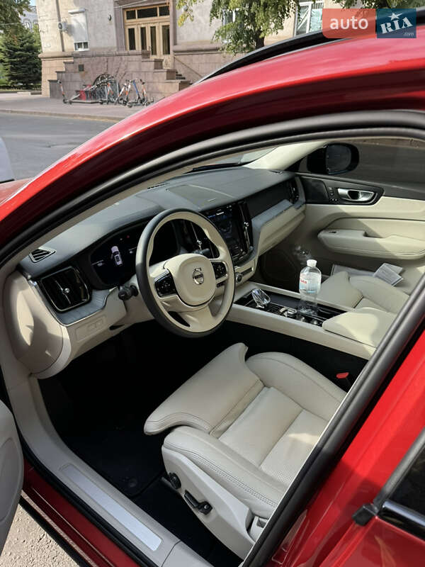Внедорожник / Кроссовер Volvo XC60 2023 в Кропивницком