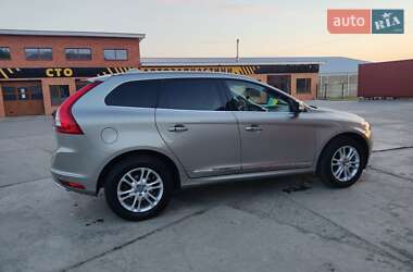 Внедорожник / Кроссовер Volvo XC60 2014 в Николаеве