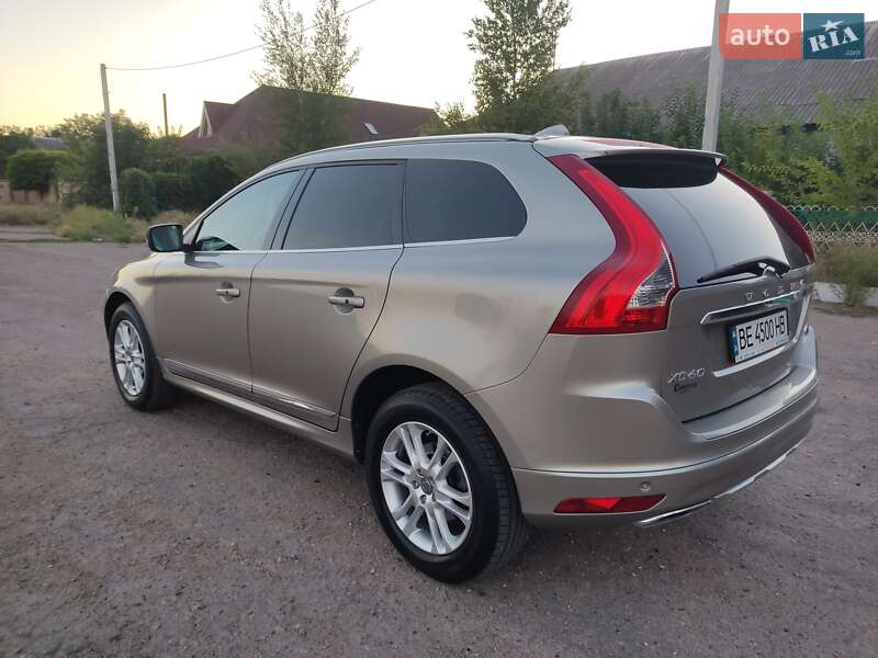 Внедорожник / Кроссовер Volvo XC60 2014 в Николаеве