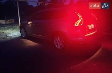 Внедорожник / Кроссовер Volvo XC60 2014 в 