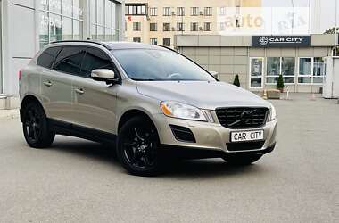 Внедорожник / Кроссовер Volvo XC60 2012 в Киеве