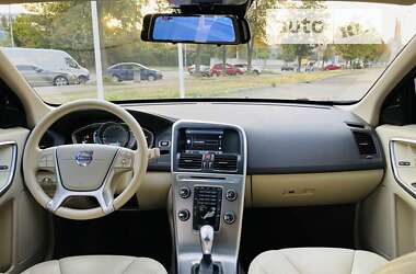 Внедорожник / Кроссовер Volvo XC60 2012 в Киеве