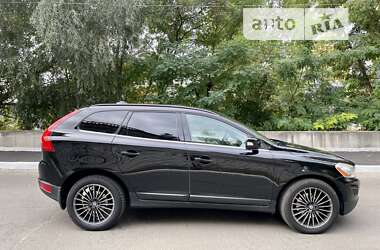 Внедорожник / Кроссовер Volvo XC60 2011 в Киеве