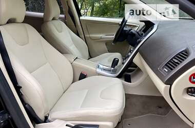 Внедорожник / Кроссовер Volvo XC60 2011 в Киеве