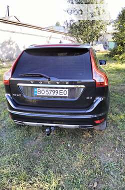 Внедорожник / Кроссовер Volvo XC60 2015 в Тернополе