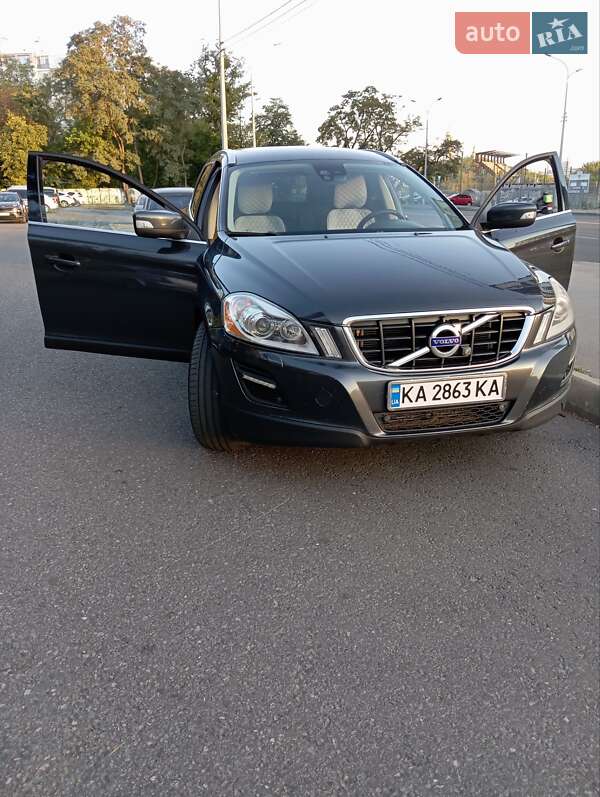 Позашляховик / Кросовер Volvo XC60 2011 в Харкові