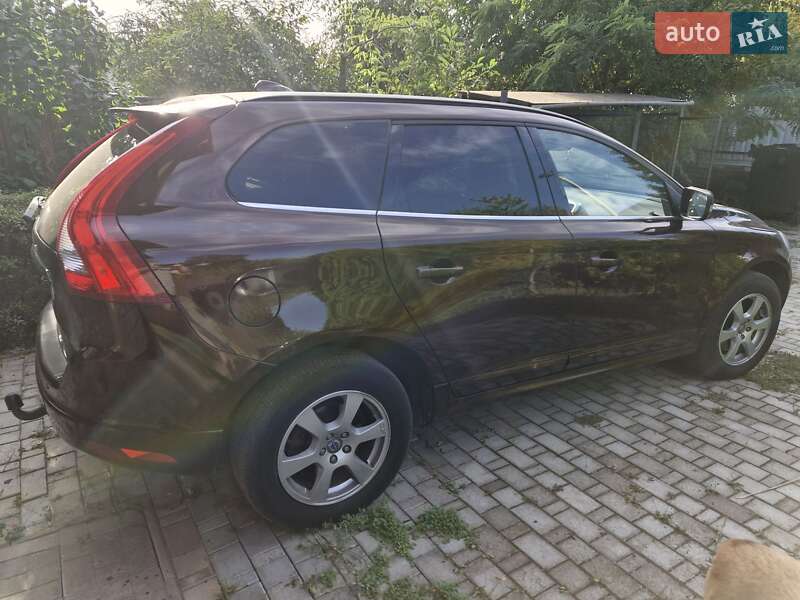 Позашляховик / Кросовер Volvo XC60 2013 в Києві