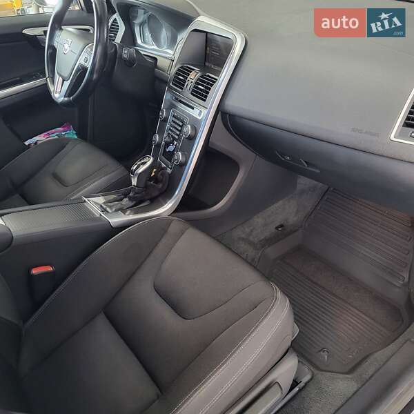 Внедорожник / Кроссовер Volvo XC60 2013 в Полтаве