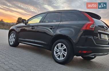 Позашляховик / Кросовер Volvo XC60 2015 в 
