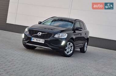 Позашляховик / Кросовер Volvo XC60 2015 в 
