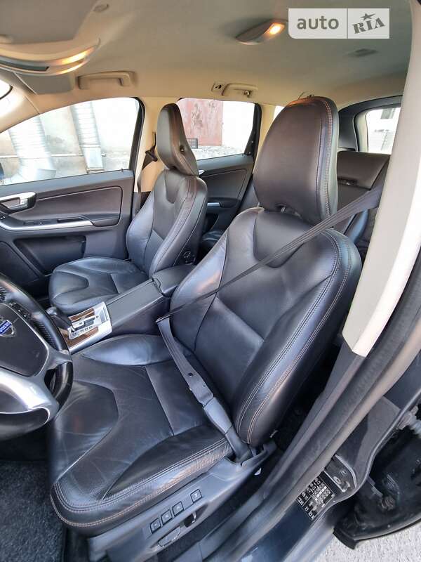 Внедорожник / Кроссовер Volvo XC60 2009 в Луцке