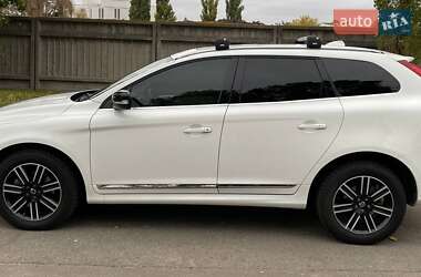 Внедорожник / Кроссовер Volvo XC60 2017 в Киеве