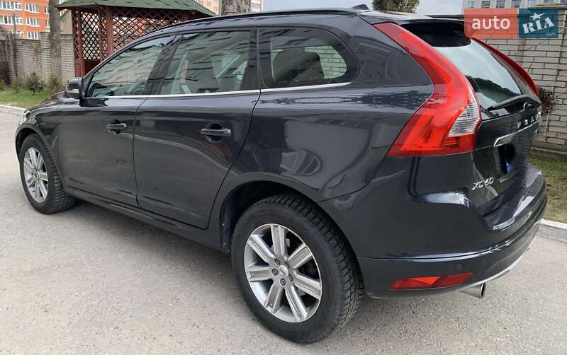 Внедорожник / Кроссовер Volvo XC60 2016 в Тернополе