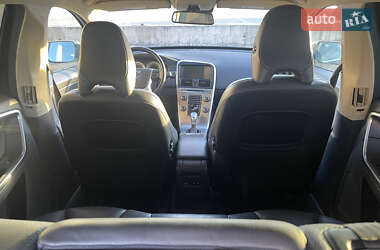 Внедорожник / Кроссовер Volvo XC60 2013 в 