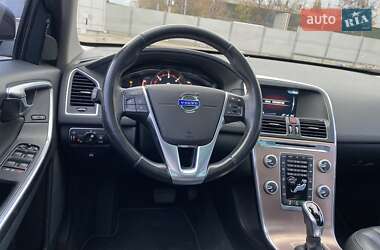 Внедорожник / Кроссовер Volvo XC60 2016 в 
