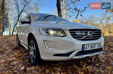 Внедорожник / Кроссовер Volvo XC60 2015 в 