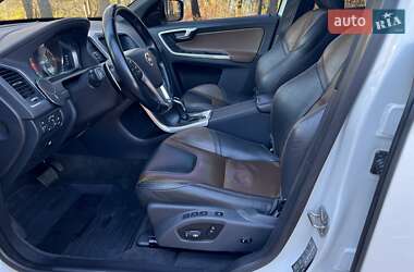 Внедорожник / Кроссовер Volvo XC60 2015 в 
