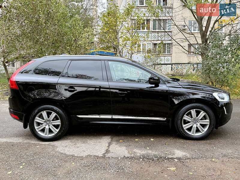 Внедорожник / Кроссовер Volvo XC60 2015 в Одессе