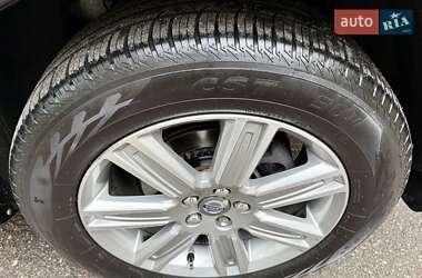 Внедорожник / Кроссовер Volvo XC60 2015 в 