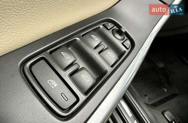 Внедорожник / Кроссовер Volvo XC60 2015 в 