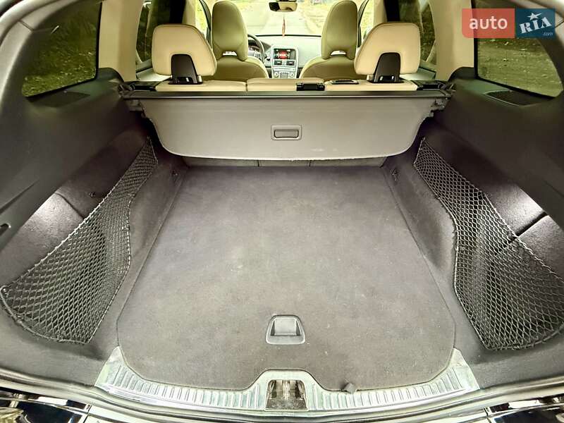 Внедорожник / Кроссовер Volvo XC60 2015 в Одессе