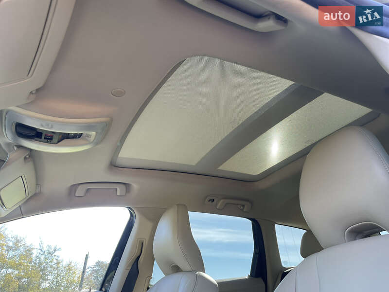 Внедорожник / Кроссовер Volvo XC60 2014 в Львове