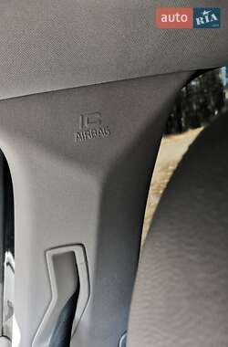 Внедорожник / Кроссовер Volvo XC60 2015 в 