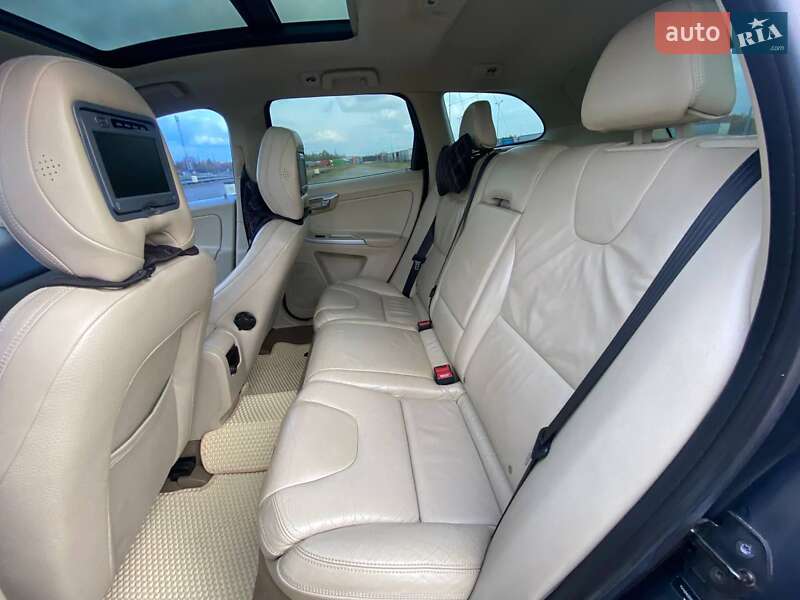 Позашляховик / Кросовер Volvo XC60 2011 в Новояворівську