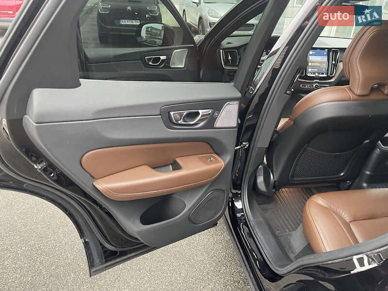 Внедорожник / Кроссовер Volvo XC60 2022 в Киеве фото 9 Внедорожник / Кроссовер Volvo XC60 2022 в Киеве